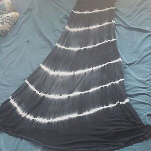 Black and White Tie-Dye Maxi Skirt